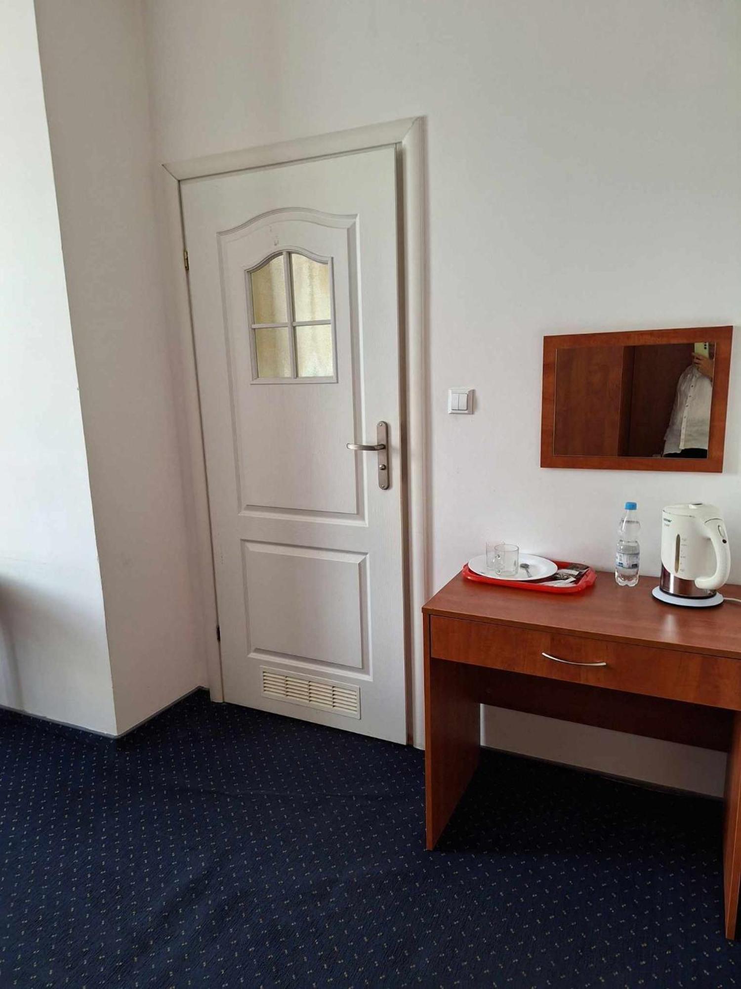 Hotel *** Nat Krynica Zdroj Buitenkant foto