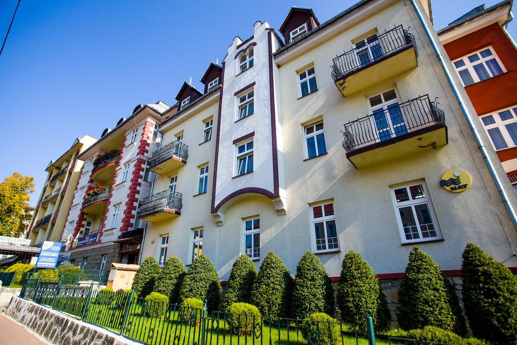 Hotel *** Nat Krynica Zdroj Buitenkant foto