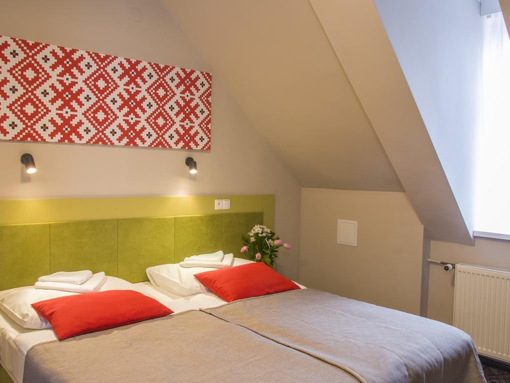 Hotel *** Nat Krynica Zdroj Buitenkant foto